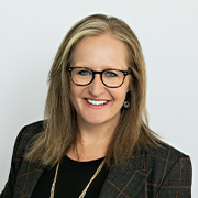 Headshot of Lori Lynn